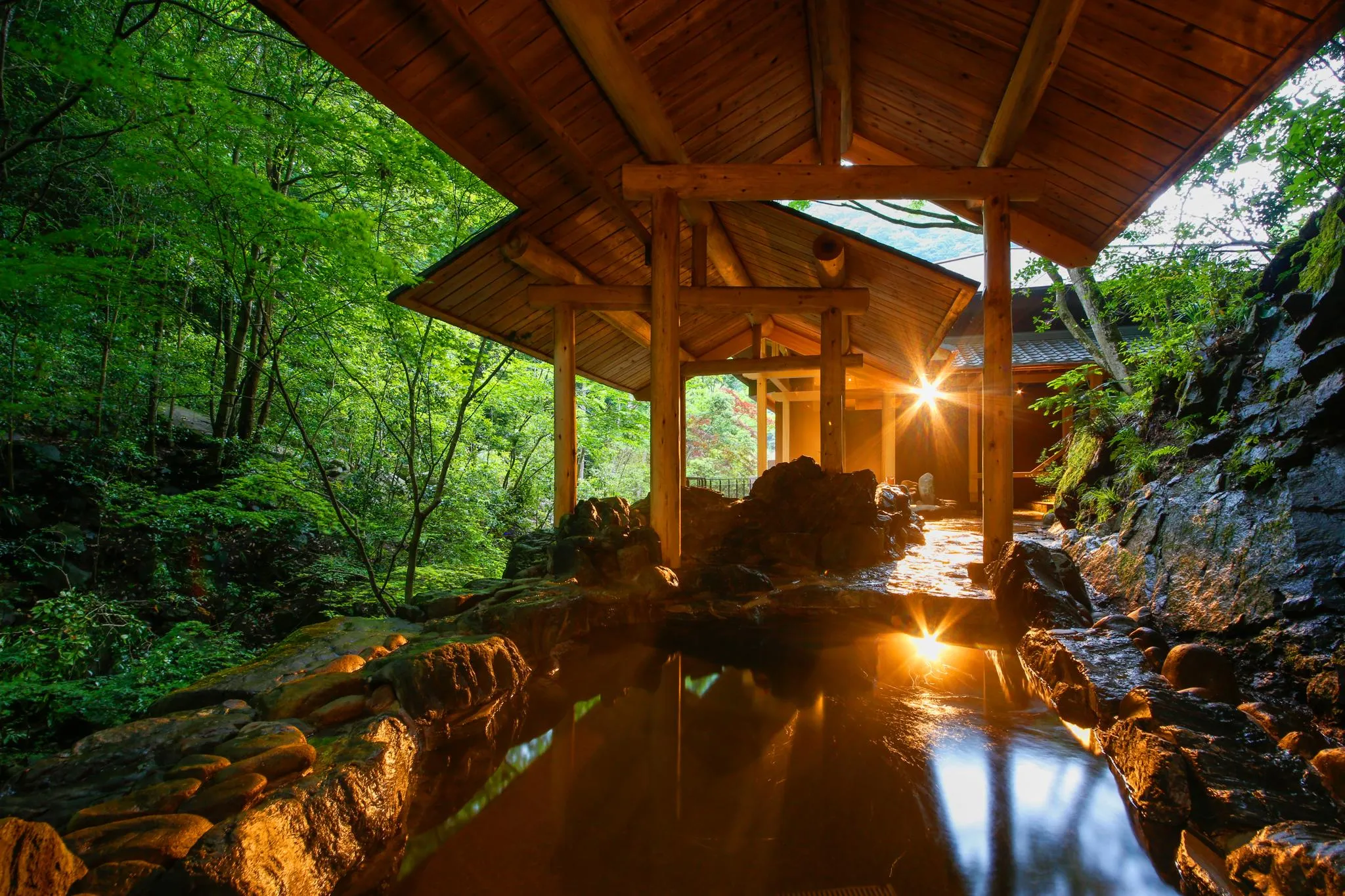 湯山荘 阿讃琴南
